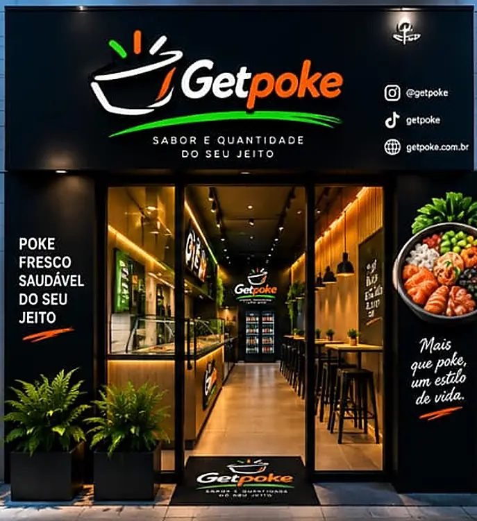 Fachada preta da Getpoke com logo iluminado e vitrine de vidro